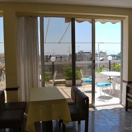 Arethusa 3* Athens